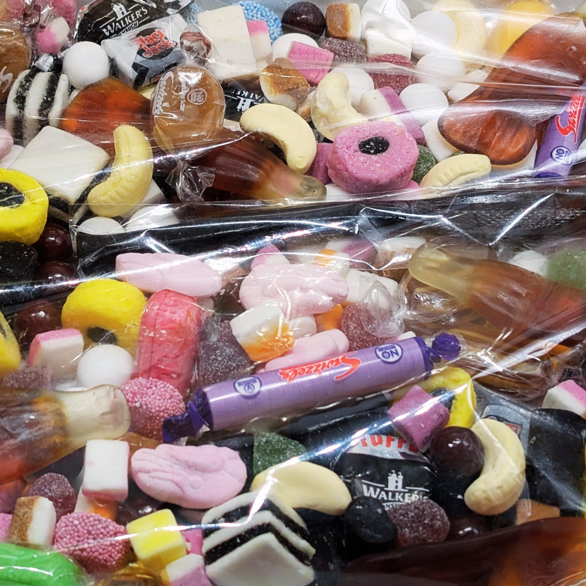 Old fashioned personalised sweetselection box| LargeTraditional sweetsbox | Retro sweets| Personalised swee box| Large sweet hop selection| Retro sweet hamper| 60th birthday 70th 80th 90th